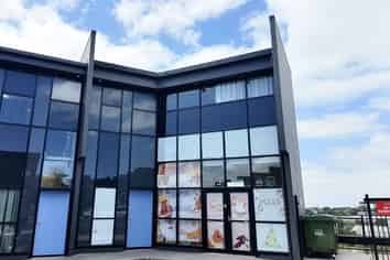 Investment!! Tenanted Commcerial Lot for Sale
