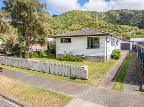 198 California Drive, Totara Park