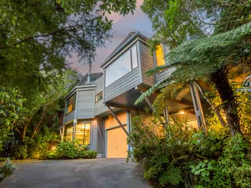 17 Dillon Street, Lowry Bay