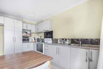 41B Enderley Avenue, Enderley