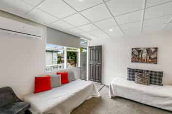 3/2 Waitati Place, New Windsor