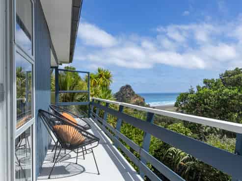 91 Seaview Road, Piha