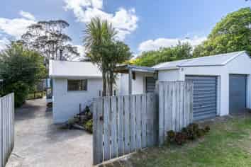 13 Driver Street, LONG BEACH