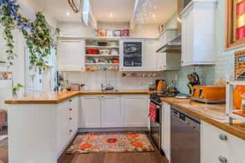 13 Driver Street, LONG BEACH