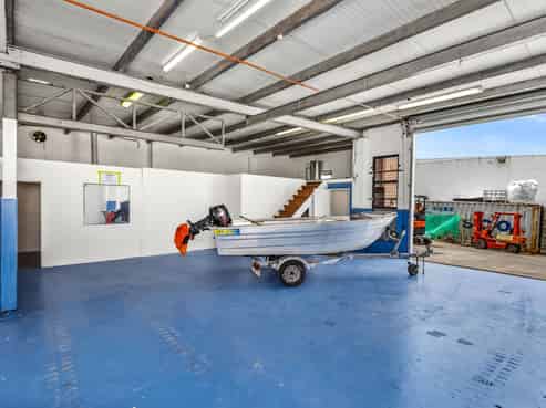 Flexible Wairau industrial unit