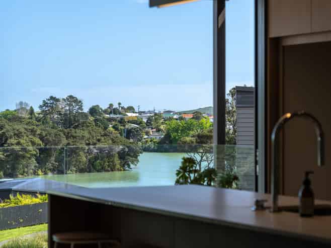 9 Pekapeka Street, Raglan