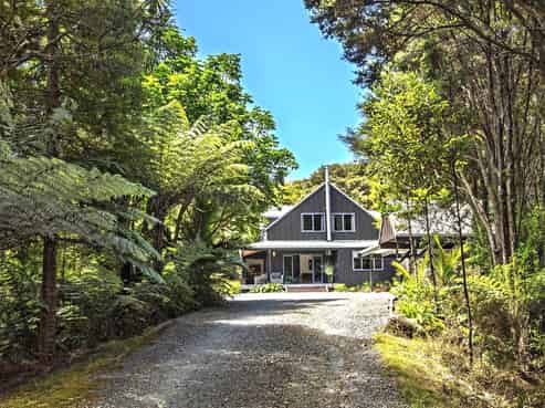 46 Coalhill Lane, Kiripaka