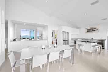 15 Lang Rd, Langs Beach