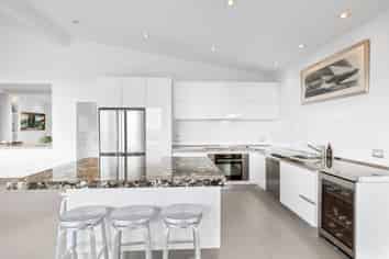 15 Lang Rd, Langs Beach