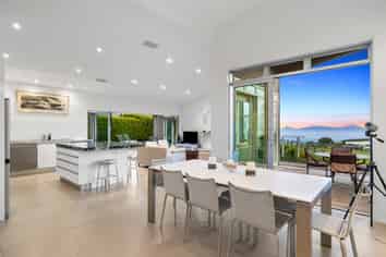 15 Lang Rd, Langs Beach