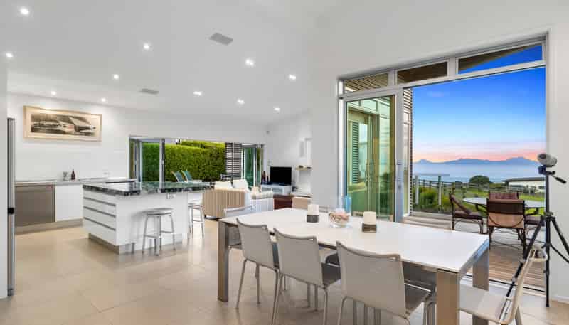 15 Lang Rd, Langs Beach