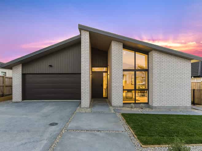 4 Hayley Court, Millwater