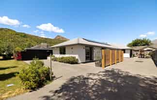 2 Preston Drive, Arrowtown