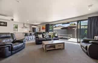 2 Preston Drive, Arrowtown