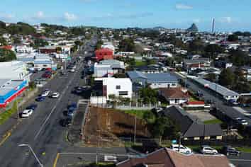 240 + 242 Devon Street W, New Plymouth Central