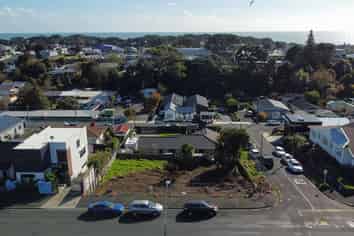 240 + 242 Devon Street W, New Plymouth Central