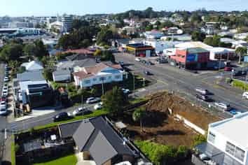 240 + 242 Devon Street W, New Plymouth Central