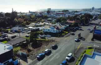 240 + 242 Devon Street W, New Plymouth Central