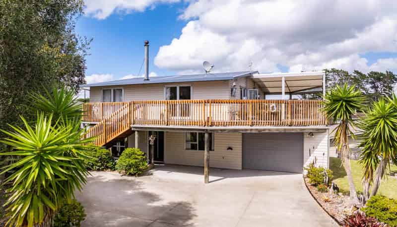 10 Awatea Street, Mangawhai Heads