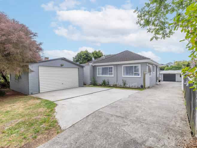 66 and 66A Mount View Road, Melville