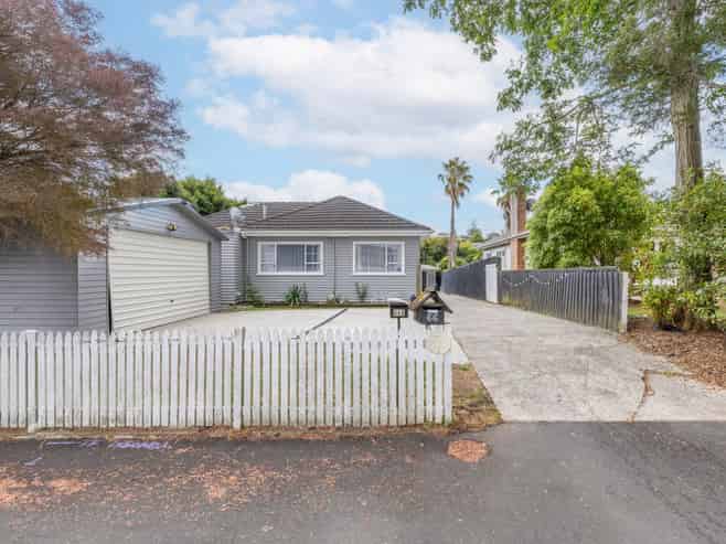 66 and 66A Mount View Road, Melville