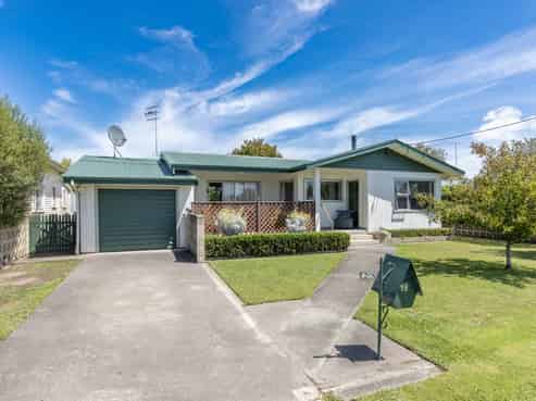 19 Woburn Street, Waipukurau and Surrounds