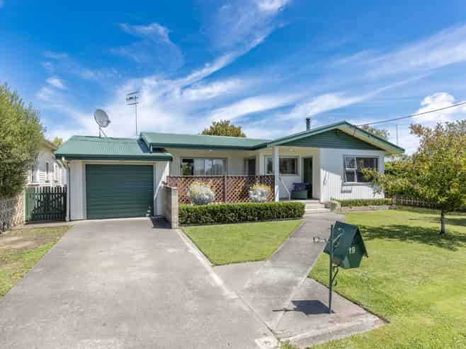19 Woburn Street, Waipukurau