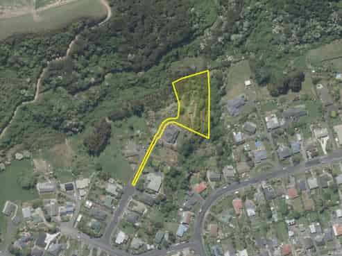 18 Freyberg Road, Fairfield