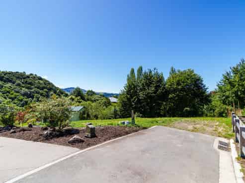 18 Freyberg Road, Fairfield