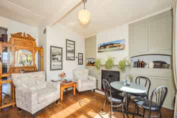 UNIQUE OPPORTUNITY TO OWN A THRIVING CAFE
