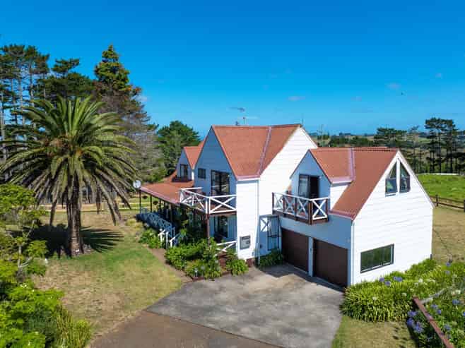 187 Lees Gully Road, Pollok