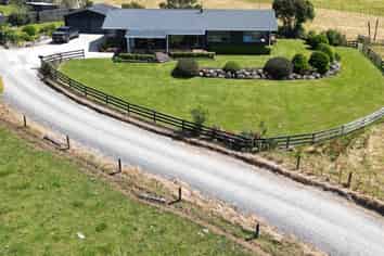 415 Kirihau Road, Koru