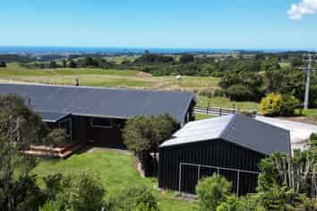 415 Kirihau Road, Koru