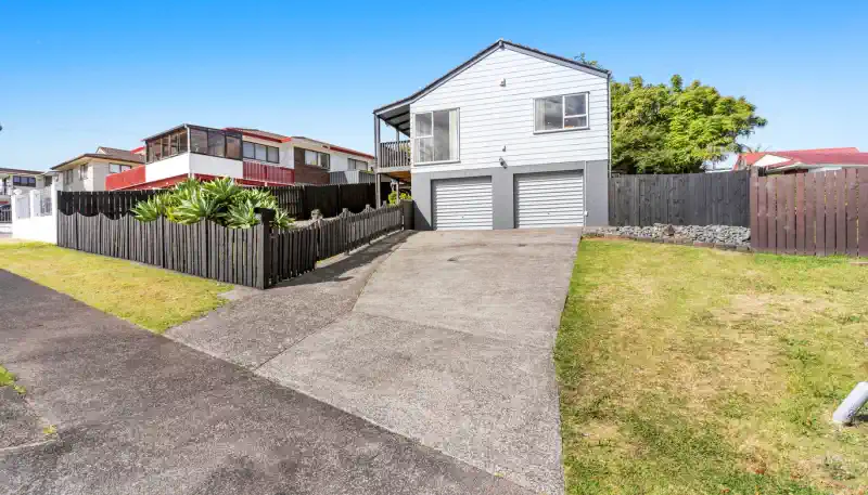 152 Everglade Drive, Totara Heights