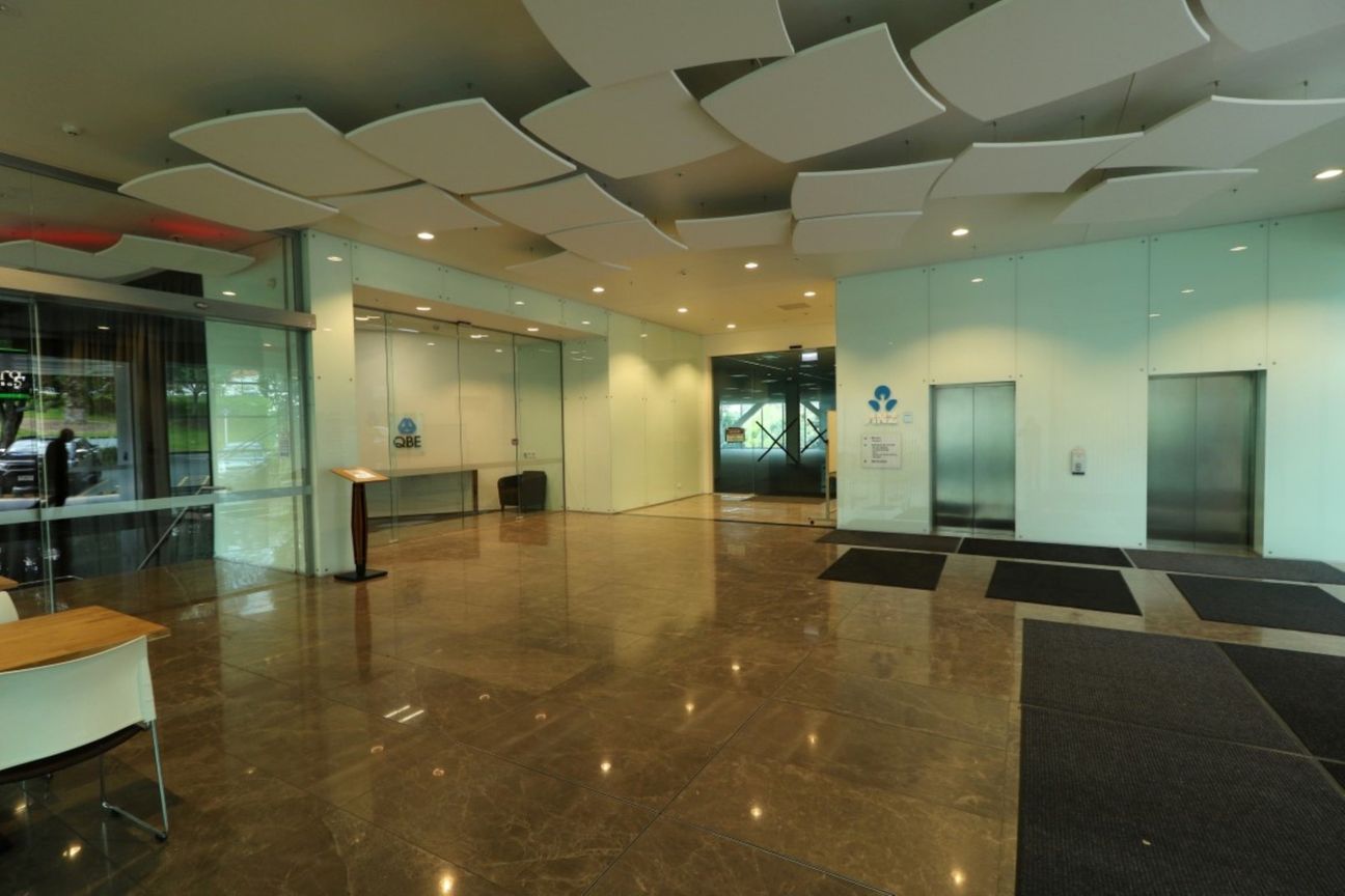 Premium Office Space Available - Vista 5