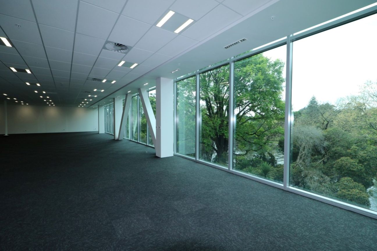 Premium Office Space Available - Vista 4