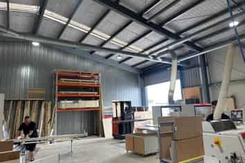Large Waiwhakaiho Showroom & Workshop 