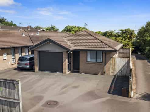 1/15 Albert Street, Hamilton East