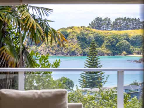 25 Miro Road, Palm Beach