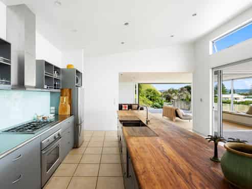 14 Oraka Road, Mahia