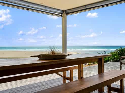 14 Oraka Road, Mahia