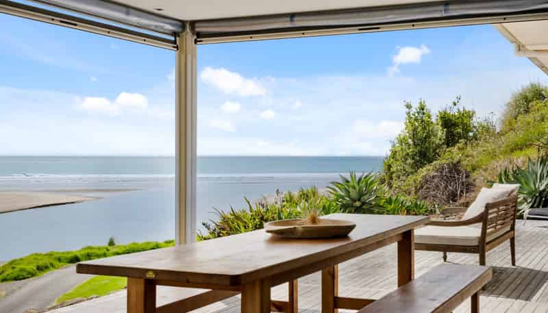 14 Oraka Road, Mahia