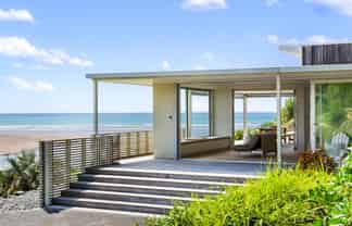 14 Oraka Road, Mahia