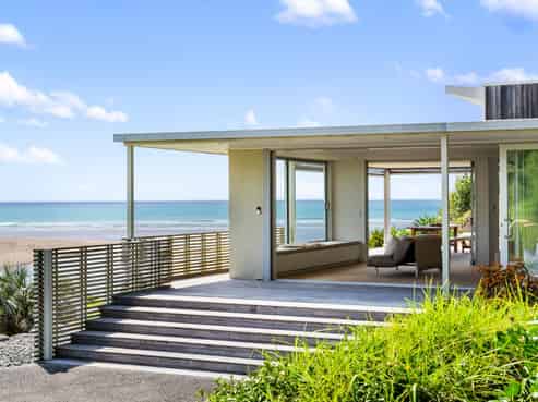 14 Oraka Road, Mahia