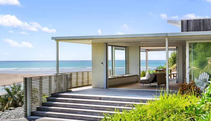 14 Oraka Road, Mahia
