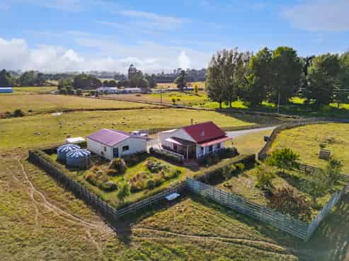 243C Manaia Road, Homebush