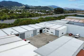 Secure and Spacious Workshop in Prime Location