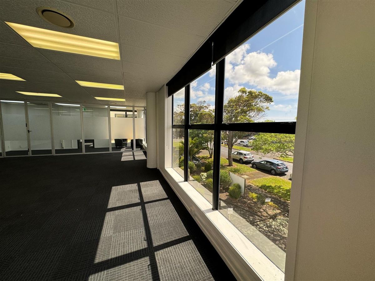 Savills - Bargain 97sqm Penrose Office – pohled 3