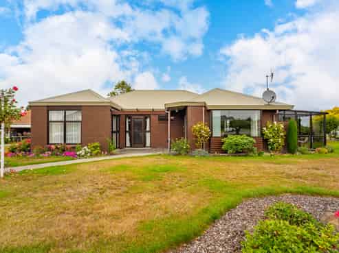8 Stenhouse Drive, Marchwiel
