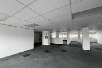 Full floor office - Webb Street 